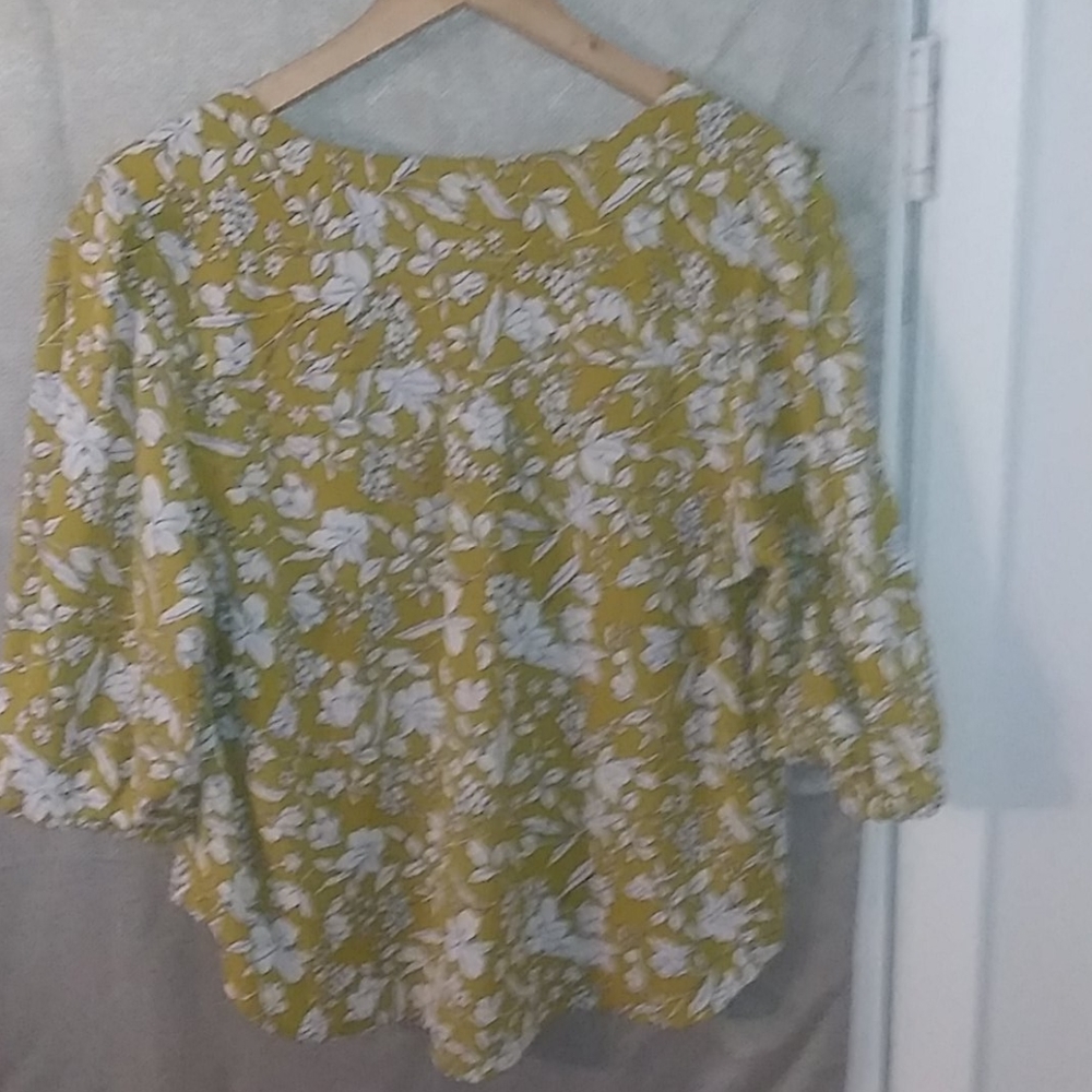 Blouse - Picture 3 of 3